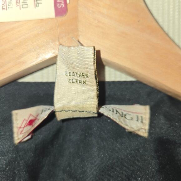 NWT Roo Crossing II 2X Black Mixed-Media Leather Vest [0228] - Picture 6 of 7